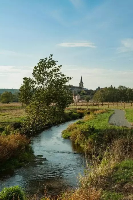 3 Vue sur Luzy et Alene66 Yves Nivot web - Rives du Morvan Tourisme