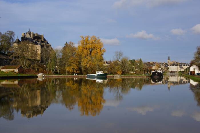Vue de Châtillon-en-Bazois à l'automne